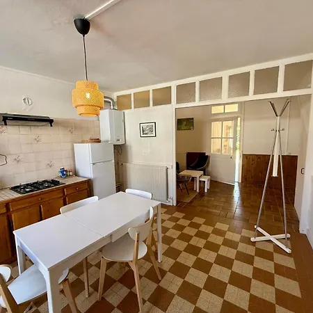 La Maison De Jean-pierre  Hébergement de vacances